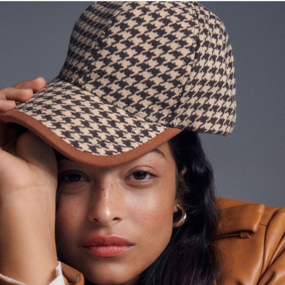 Anthropologie Accessories - Anthropologie Houndstooth Baseball Hat Brown Camel